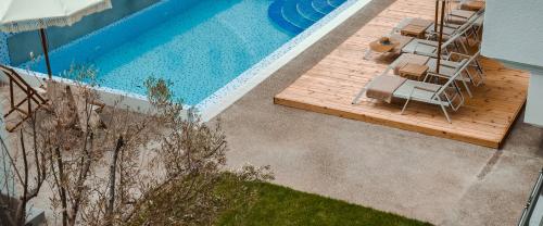 ammos_slider_111